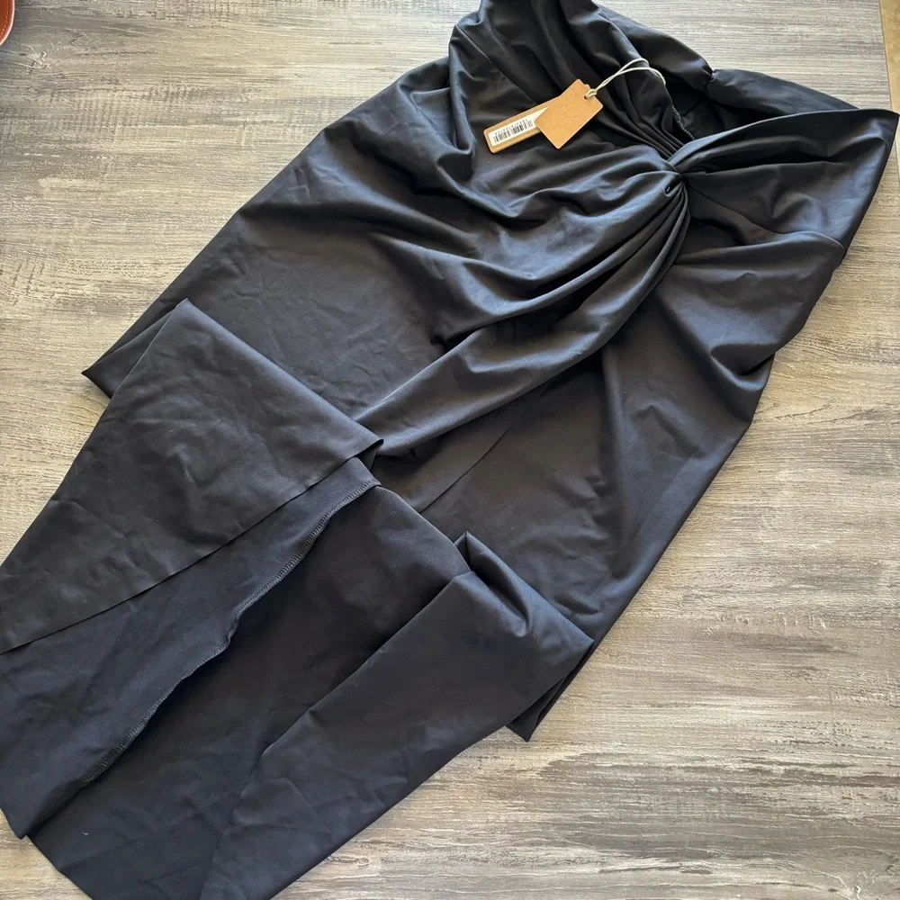 New Skims Sarong L